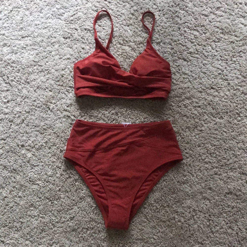 Cupshe high rise bikini, Size XS, Marsala color